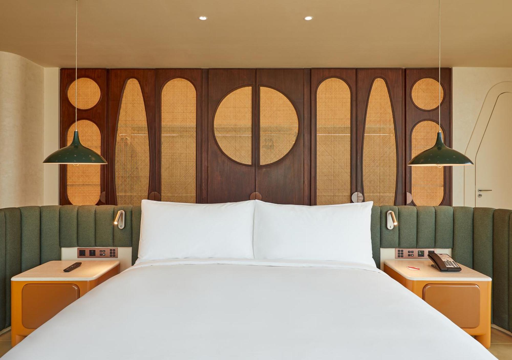 The Standard, Bangkok Mahanakhon Pokoj fotografie A bedroom at the hotel